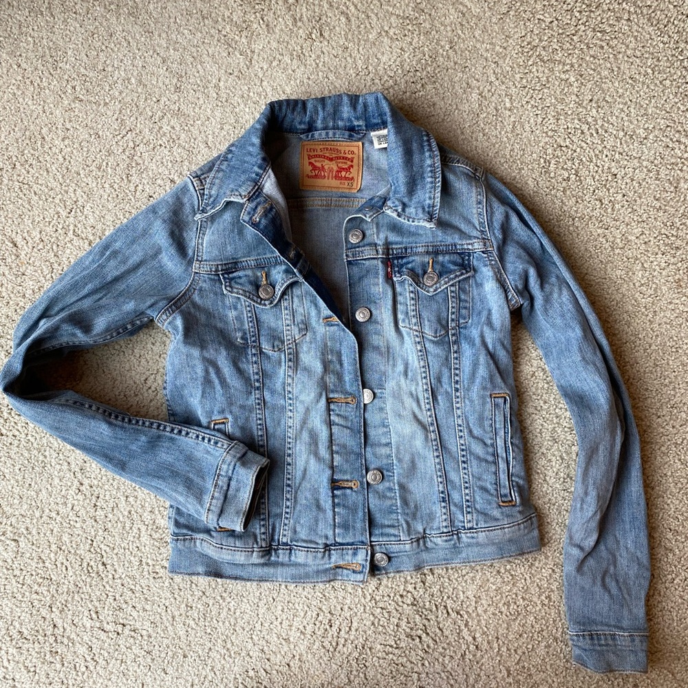 Levi’s Denim Trucker Jacket Medium Wash Sz XS - Picture 13 of 16